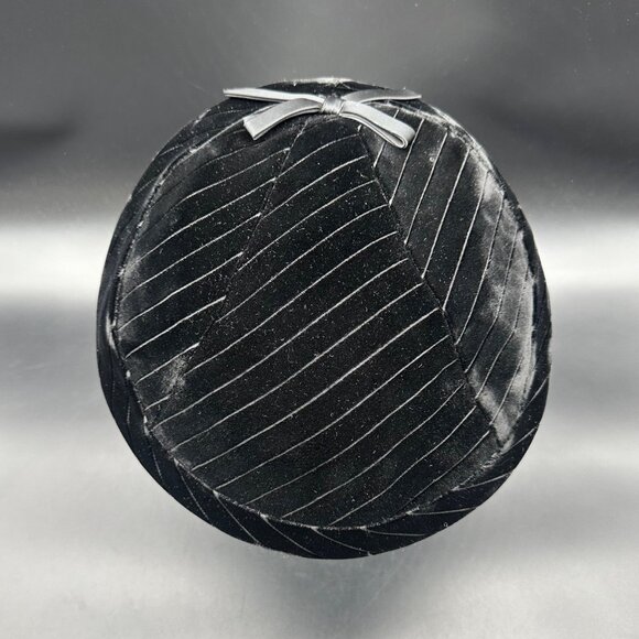 Vintage Beret Hat 1950s Black Velvet Satin Bow Modern Miss Formal Church - Picture 6 of 10